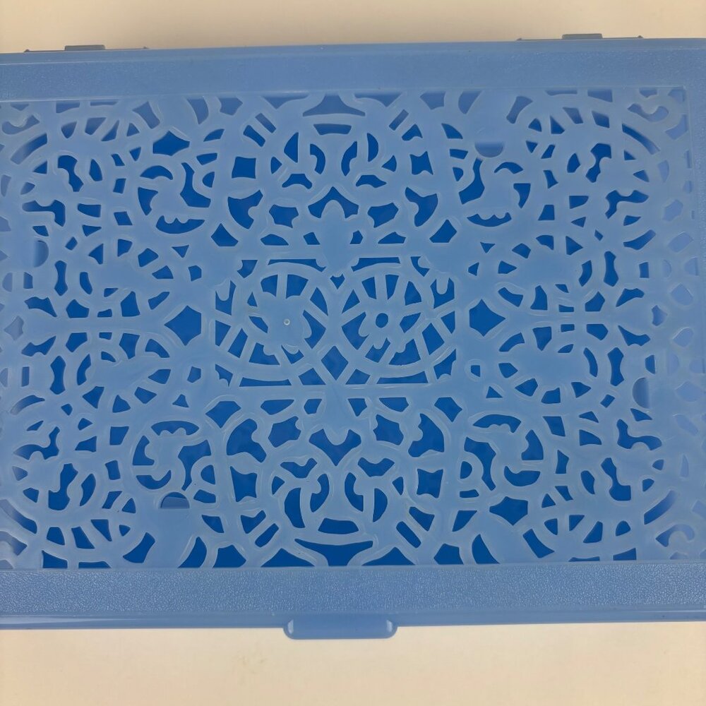Vintage 60s Plastic Storage Box Baby Blue Cutwork Top Vanity Jewelry Trinkets - Picture 4 of 10